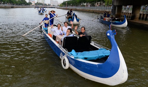 boat tour on nhieu loc - thi nghe cannal - hcmc - vietnam visa online